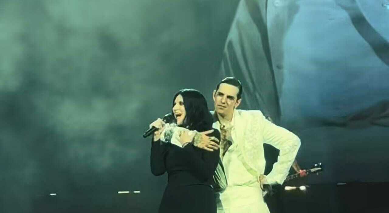 https://statics.cedscdn.it/photos/MED_HIGH/2026/09/29/9792821_29130035_achille_lauro_concerto_san_siro_canale_5_prima_serata.jpg