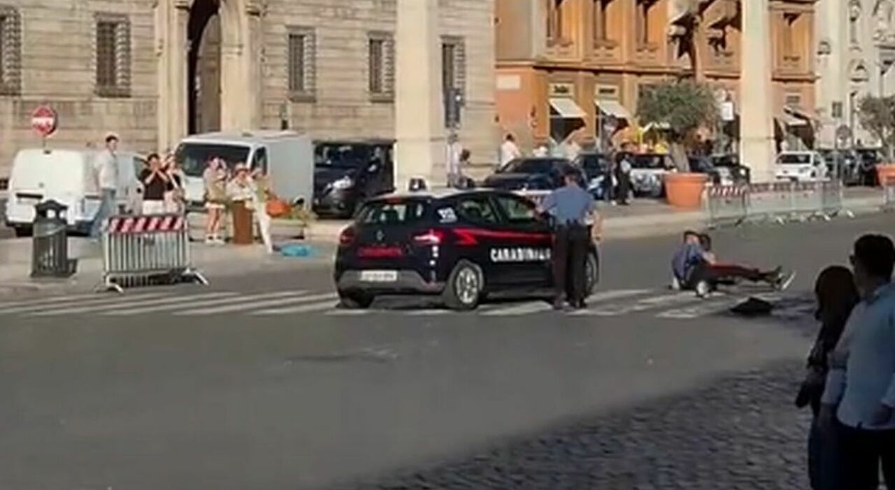 https://statics.cedscdn.it/photos/MED_HIGH/2026/09/29/9792916_29133633_auto_carabinieri_travolge_collega_arresto_san_pietro_video.jpg