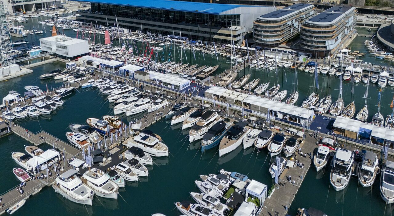 Una panoramica del salone nautico di Genova