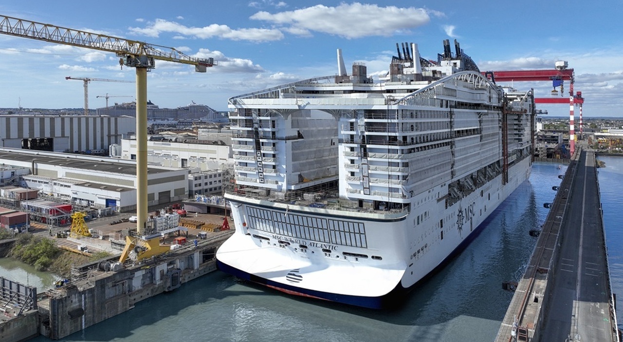 Il float out di World Atlantic