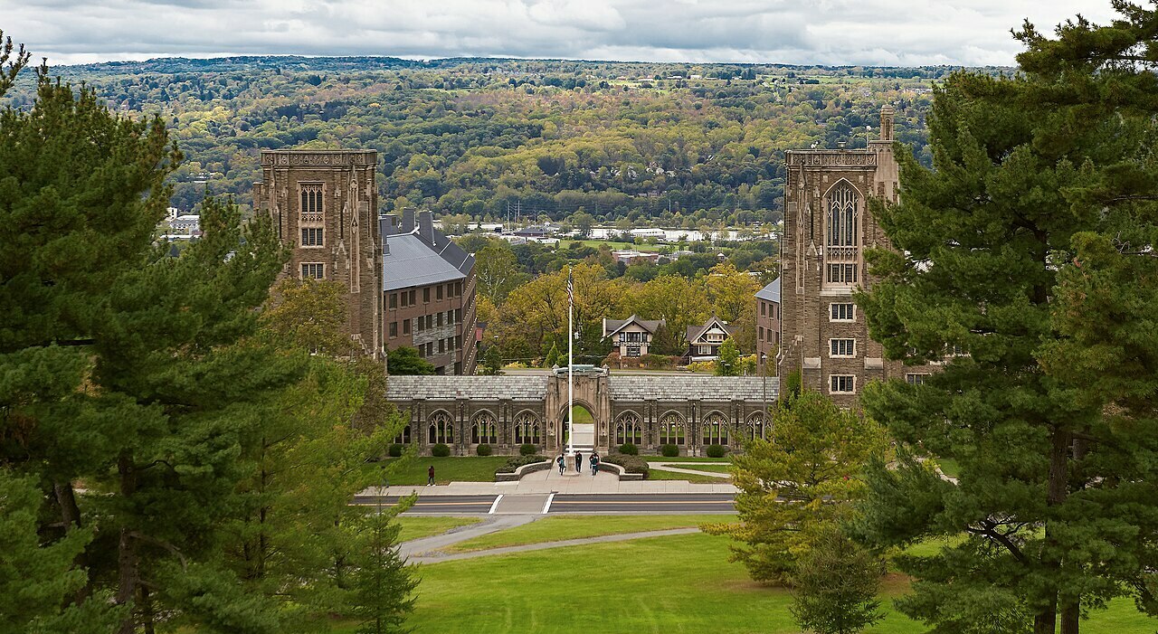 https://statics.cedscdn.it/photos/MED_HIGH/2026/10/01/9797729_01162540_stupro_cornell_university_cosa_e_successo_violenza_sulle_donne.jpg
