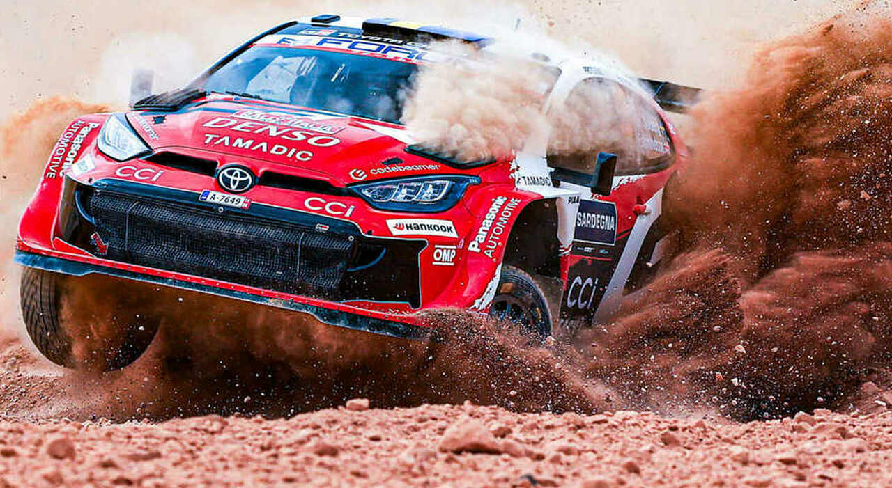 Il pilota della Toyota Oliver Solberg &egrave; stato il pi&ugrave; veloce nello stage di apertura del Rally Italia Sardegna