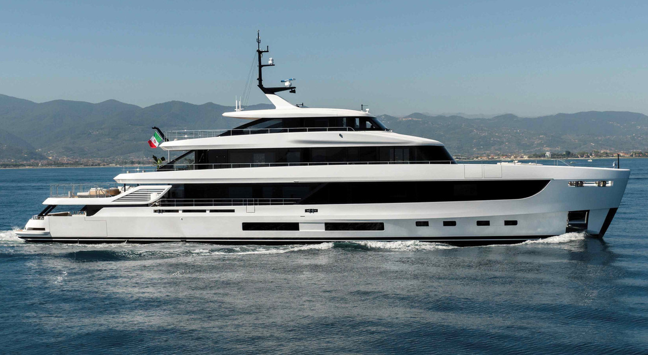 Azimut 44M