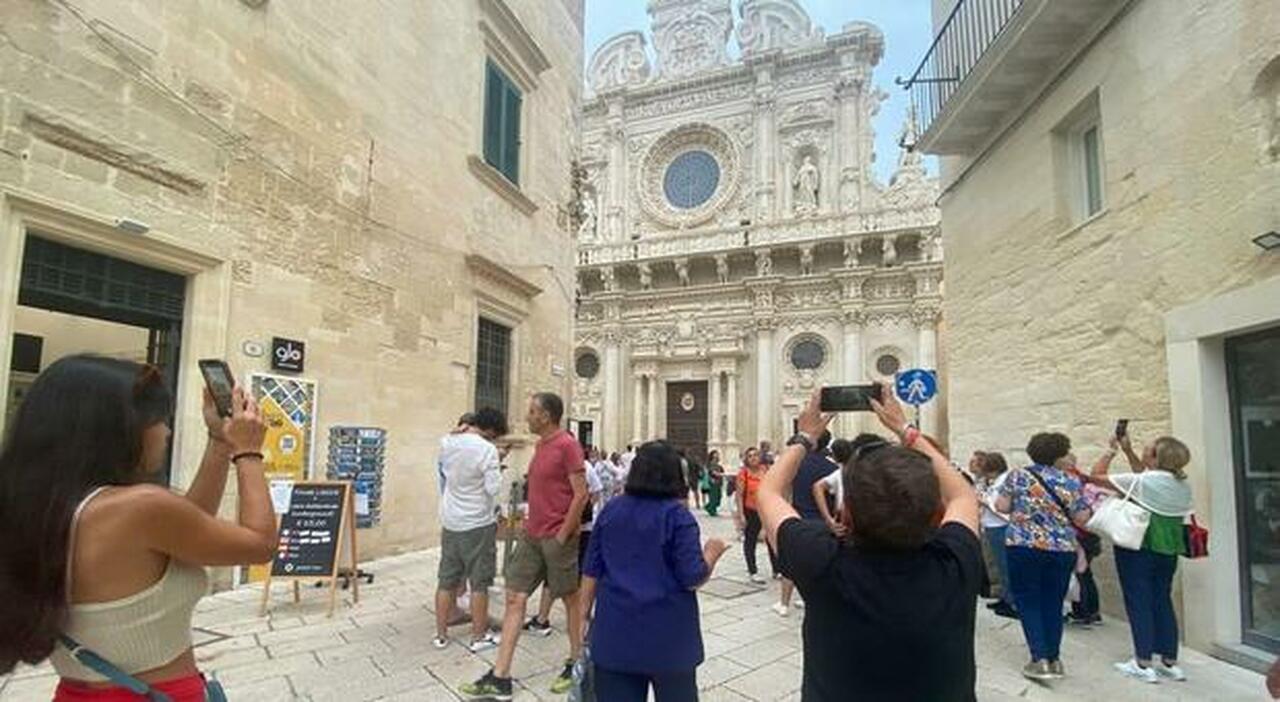 il paradosso del turismo in puglia l estate va avanti ma l offerta frena da Quotidianodipuglia.it il paradosso del turismo in puglia l estate va avanti ma l offerta frena
