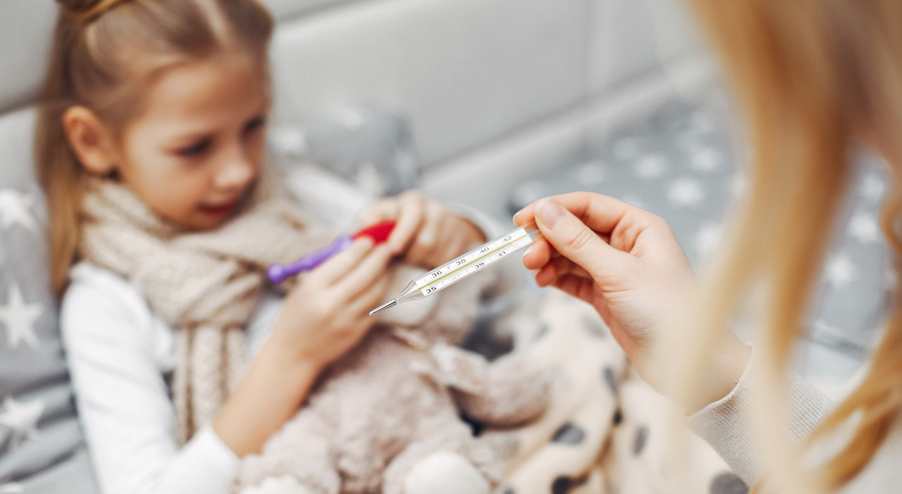 Virus autunnali nei bambini: «Non è il freddo...