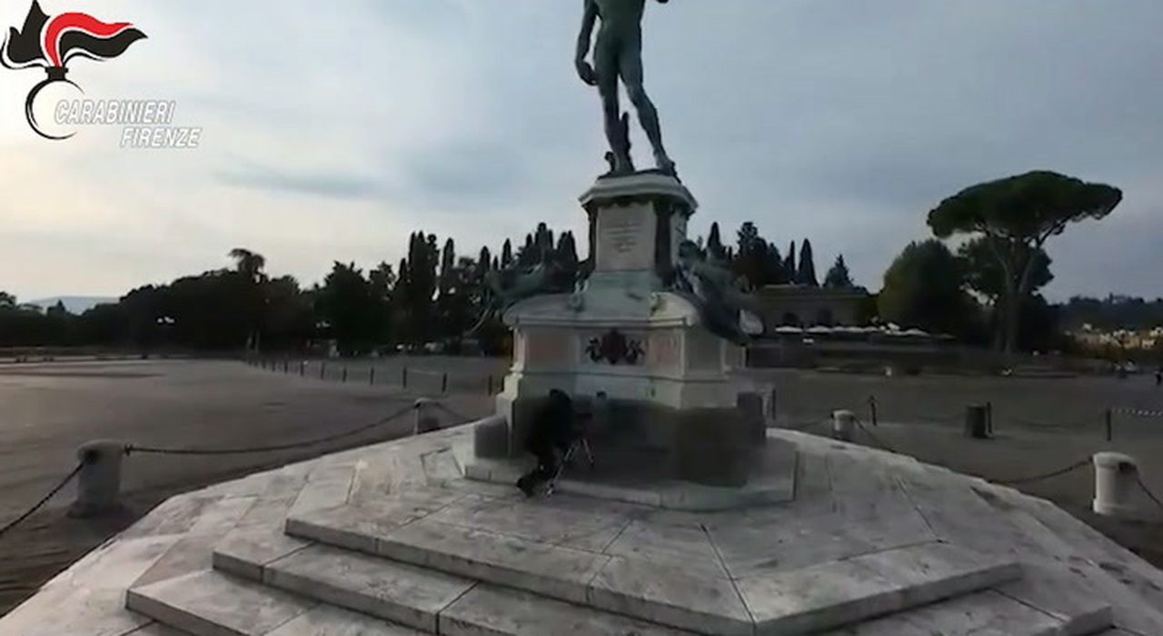 https://statics.cedscdn.it/photos/MED_HIGH/2026/10/05/9805433_poster.jpg