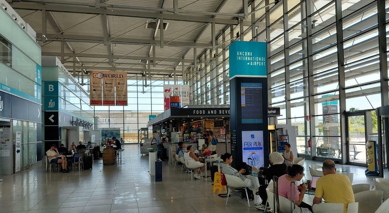 niente volo per napoli da ancona deserto il bando enac settore in ginocchio per il caro carburante da Corriereadriatico.it niente volo per napoli da ancona deserto il bando enac settore in ginocchio per il caro carburante