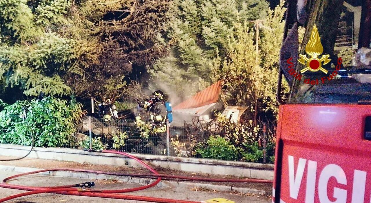 accende la sigaretta poi lesplosione a pieve torina operaio sbalzato fuori dalla casa mobile ha gravi ustioni da Corriereadriatico.it accende la sigaretta poi lesplosione a pieve torina operaio sbalzato fuori dalla casa mobile ha gravi ustioni