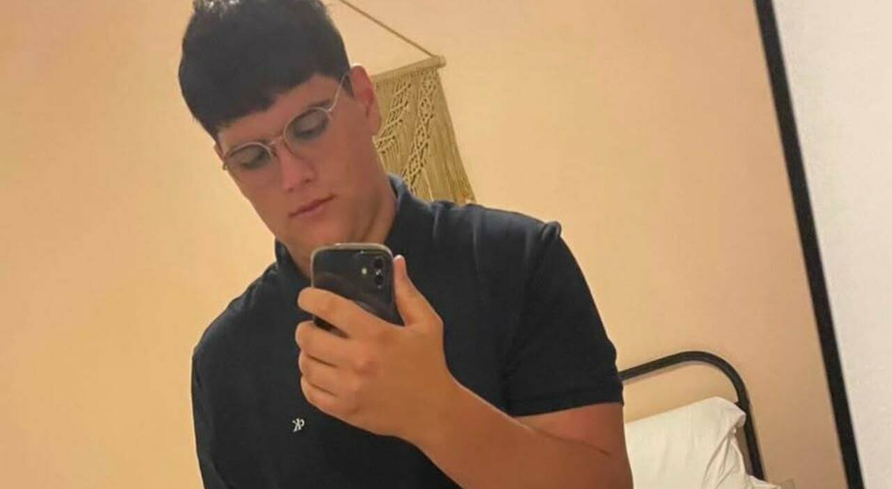 prima la febbre leggera poi il malore la mamma trova il figlio privo di sensi luca barichello muore a 16 anni da Ilgazzettino.it prima la febbre leggera poi il malore la mamma trova il figlio privo di sensi luca barichello muore a 16 anni