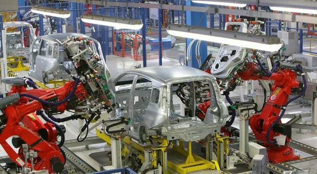 auto pomigliano riparte aspettando la nuova e car da Ilmattino.it auto pomigliano riparte aspettando la nuova e car