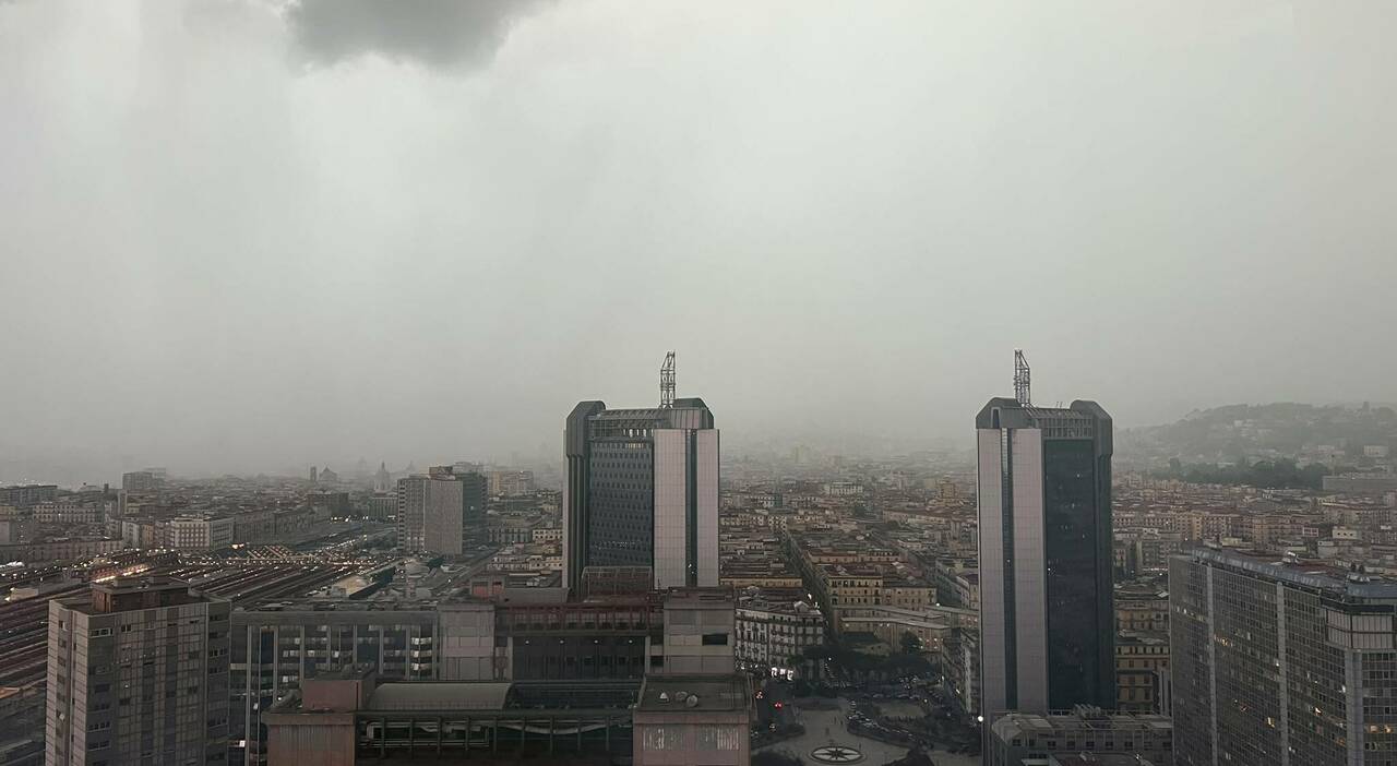 allerta meteo arancione a napoli attenzione a possibili frane e colate rapide di fango da Ilmattino.it allerta meteo arancione a napoli attenzione a possibili frane e colate rapide di fango