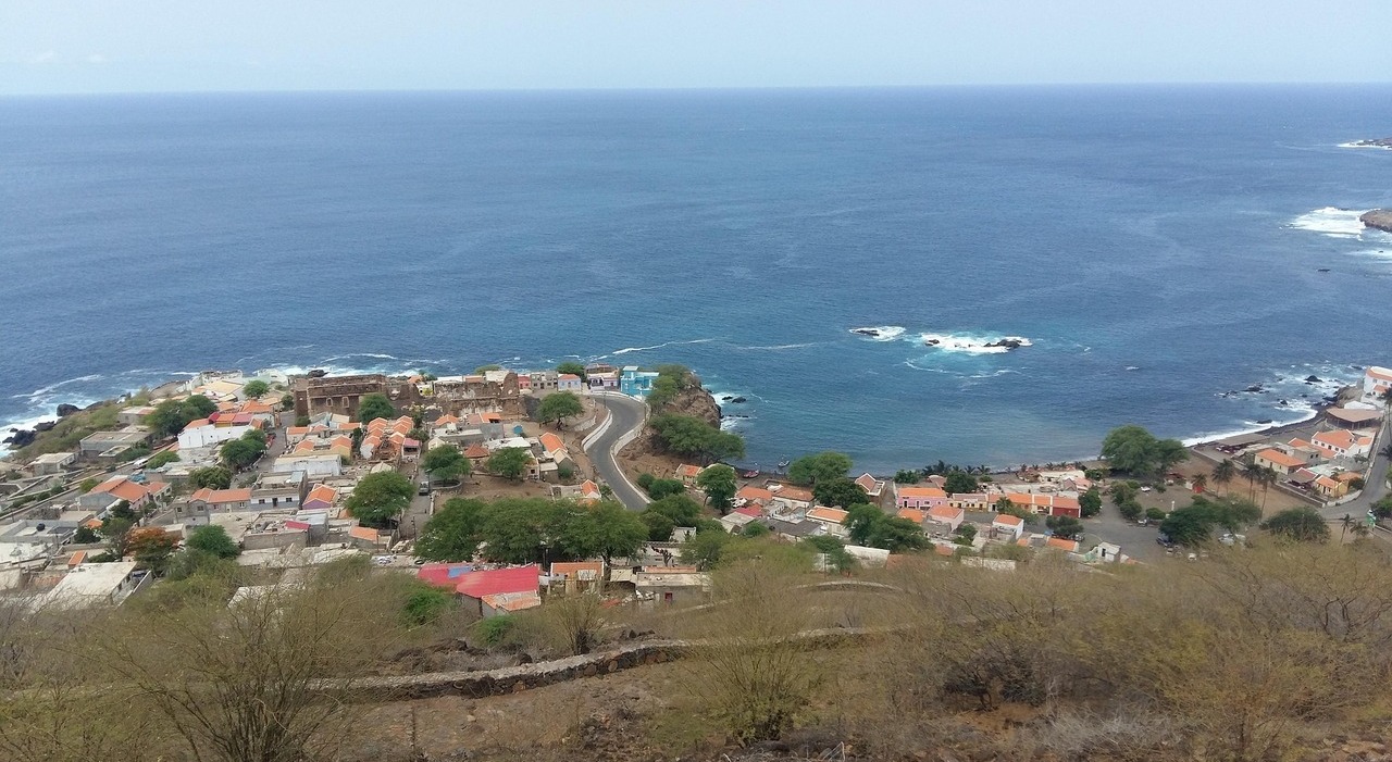 https://statics.cedscdn.it/photos/MED_HIGH/2026/10/09/9814750_09191942_capo_verde.jpg