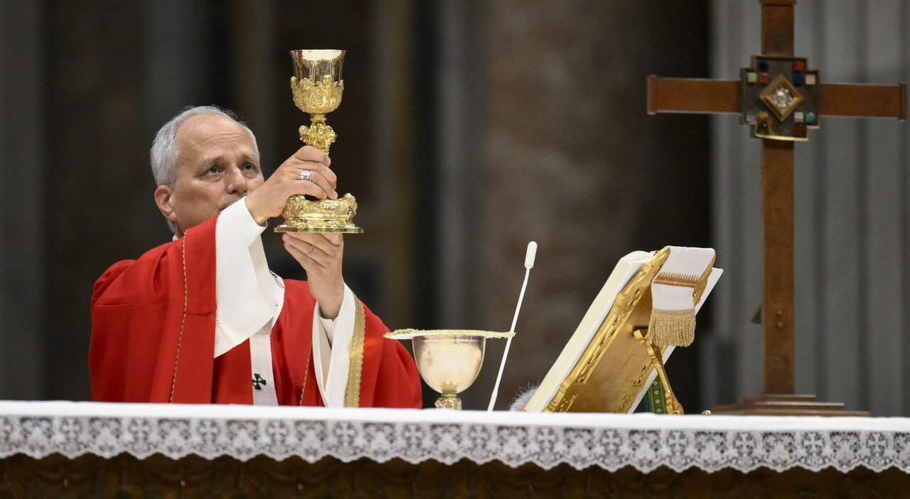 https://statics.cedscdn.it/photos/MED_HIGH/2026/10/11/9818177_11125138_papa_leone_dove_quando_operazione_nodulo_polmone_annuncio_choc_oggi.jpg