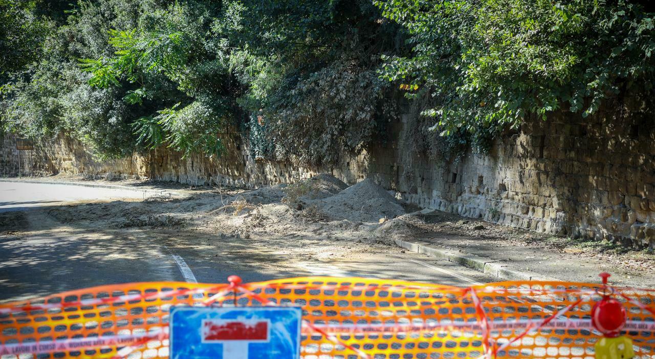 maltempo a napoli dopo la voragine sgomberata 40 residenti a materdei strada chiusa a miano da Ilmattino.it maltempo a napoli dopo la voragine sgomberata 40 residenti a materdei strada chiusa a miano