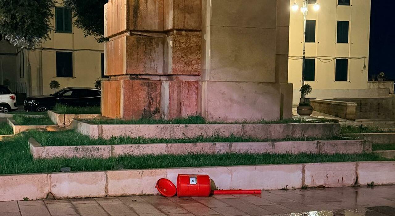 la baby gang dei vandali del sabato sera ennesimo raid notturno e danni in piazza santa teresa da Quotidianodipuglia.it la baby gang dei vandali del sabato sera ennesimo raid notturno e danni in piazza santa teresa