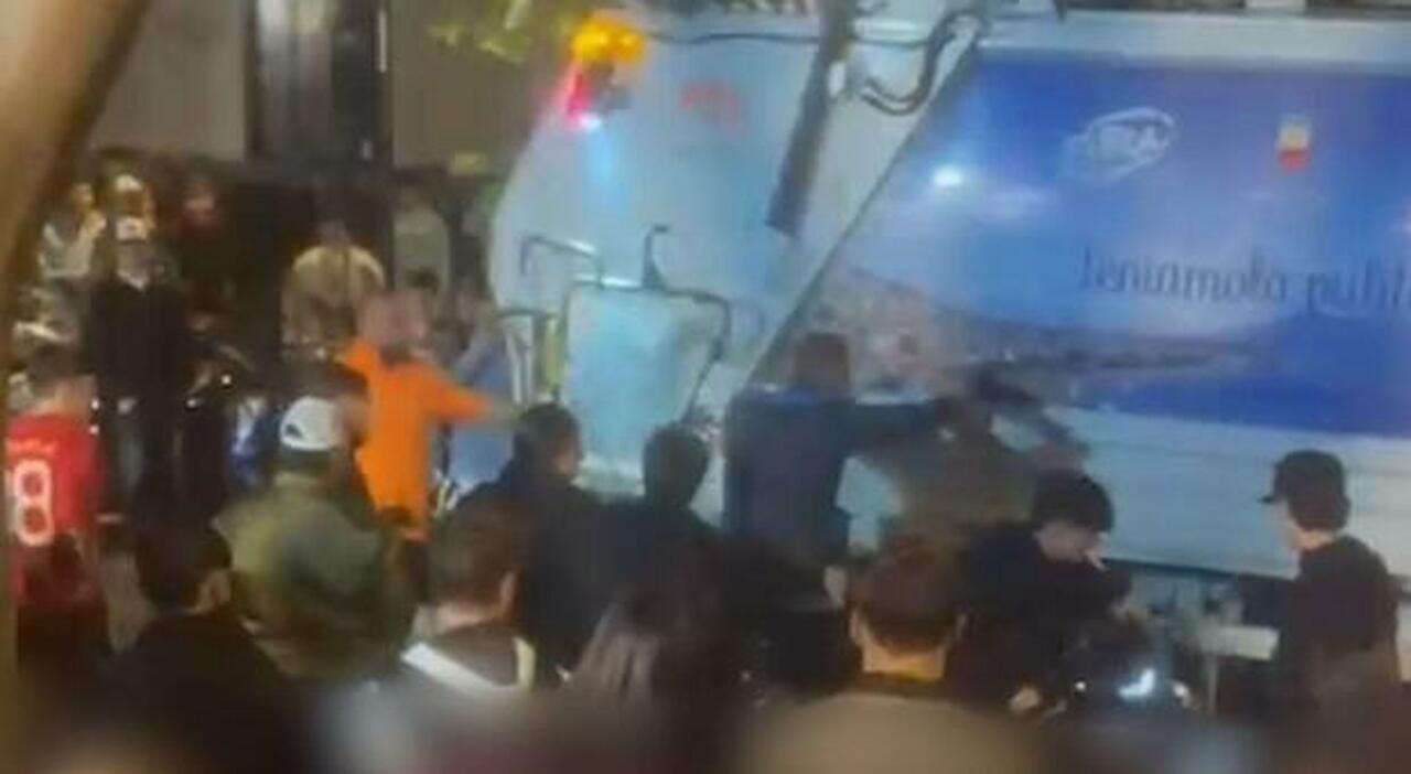 aggredito dal branco composto da dieci babypicchiatori otto di loro identificati nella serata di ieri sono studenti incensurati da Ilmattino.it aggredito dal branco composto da dieci babypicchiatori otto di loro identificati nella serata di ieri sono studenti incensurati