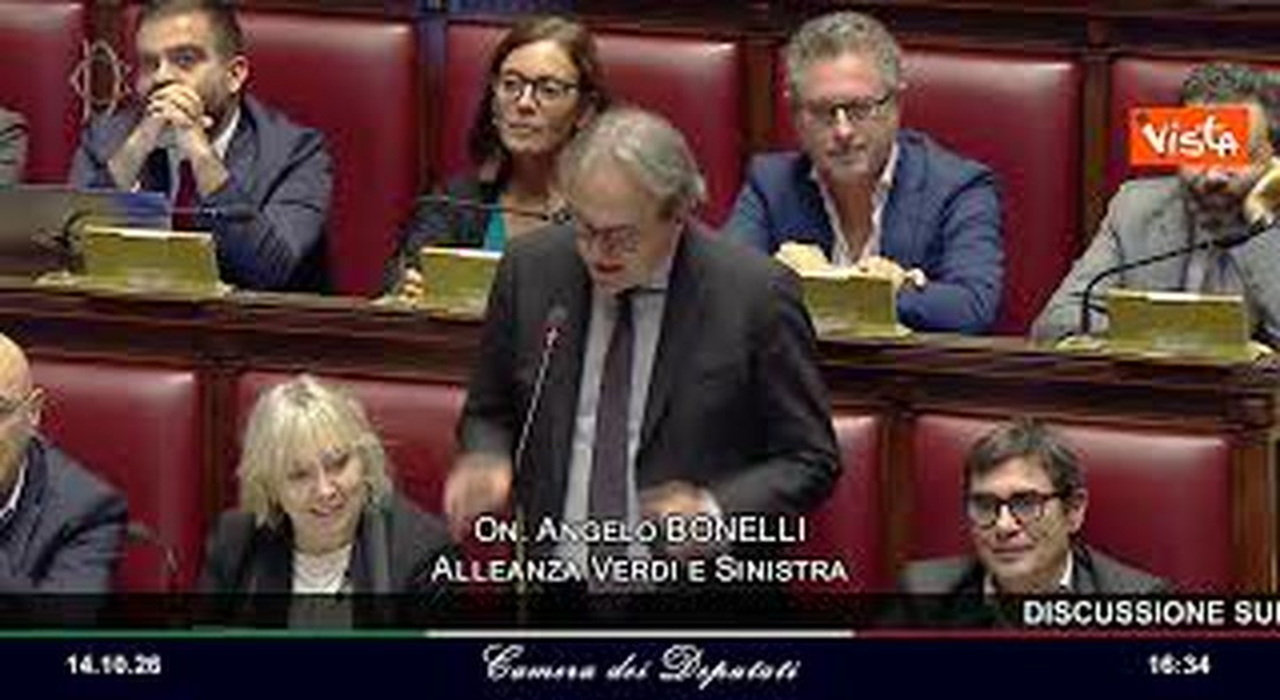 https://statics.cedscdn.it/photos/MED_HIGH/2026/10/15/9825317_poster.jpg