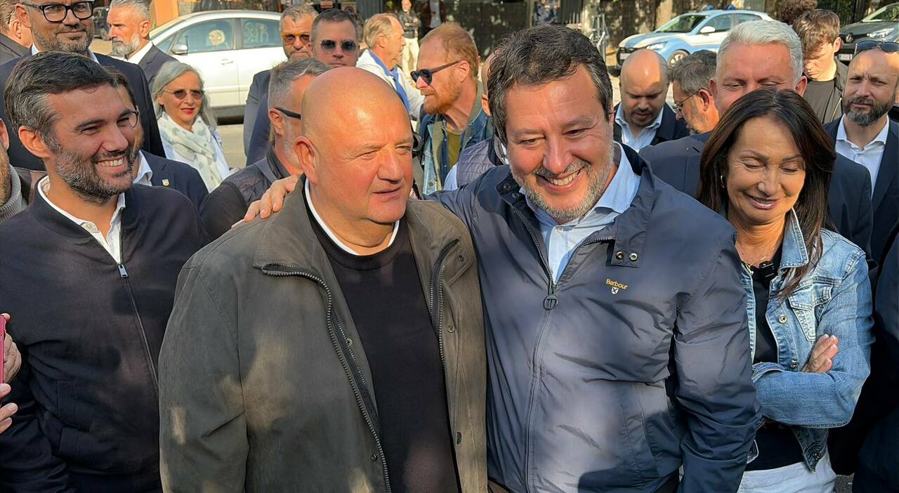 matteo salvini oggi a padova per il discusso tribunale islamico in veneto siamo in italia e la legge che vale 232 quella italiana da Ilgazzettino.it matteo salvini oggi a padova per il discusso tribunale islamico in veneto siamo in italia e la legge che vale 232 quella italiana