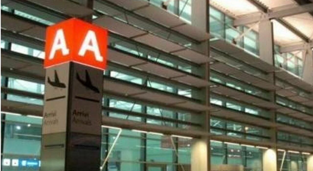 caso aerdorica colpo di scena in tribunale accuse troppo generiche annullato il decreto che mandava 13 persone a processo atti di nuovo in procura da Corriereadriatico.it caso aerdorica colpo di scena in tribunale accuse troppo generiche annullato il decreto che mandava 13 persone a processo atti di nuovo in procura