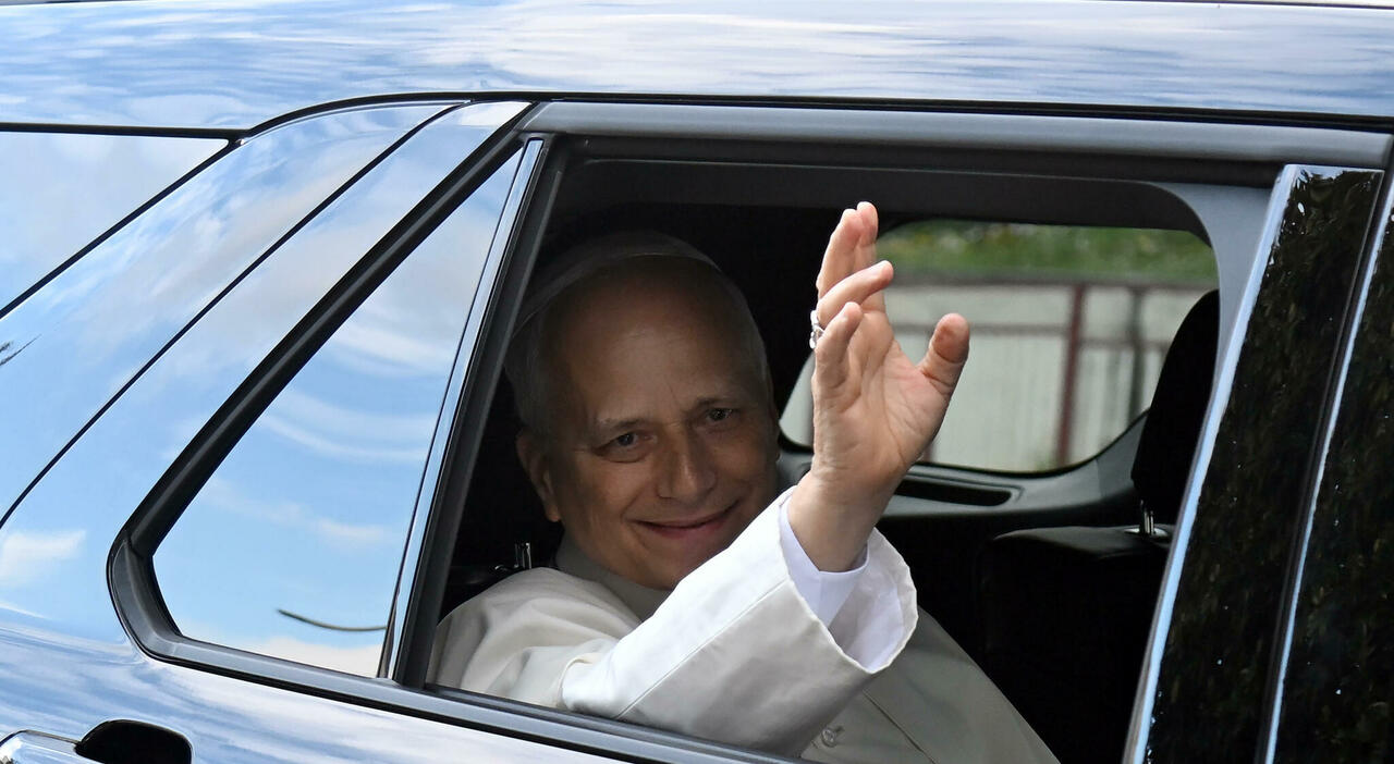 https://statics.cedscdn.it/photos/MED_HIGH/2026/10/17/9831483_17181730_papa_leone_chirurgo_operazione_come_sta_veramente_come_abbiamo_scoperto_tumore_maligno.jpg