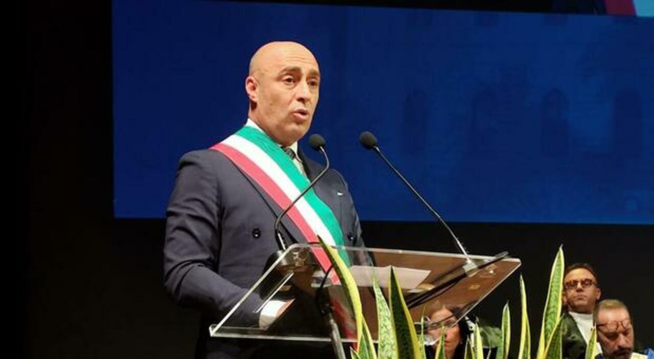 ex ilva la maggioranza si spacca sulla linea bitetti manifestazione ambientale crea nuovi strappi tra pd e avs da Quotidianodipuglia.it ex ilva la maggioranza si spacca sulla linea bitetti manifestazione ambientale crea nuovi strappi tra pd e avs