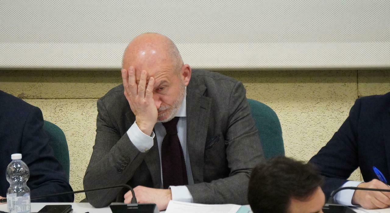 sanit224 pubblica il post del vicesindaco fdi zinni poi modificato attese interminabili l ira di regione e silvetti da Corriereadriatico.it sanit224 pubblica il post del vicesindaco fdi zinni poi modificato attese interminabili l ira di regione e silvetti