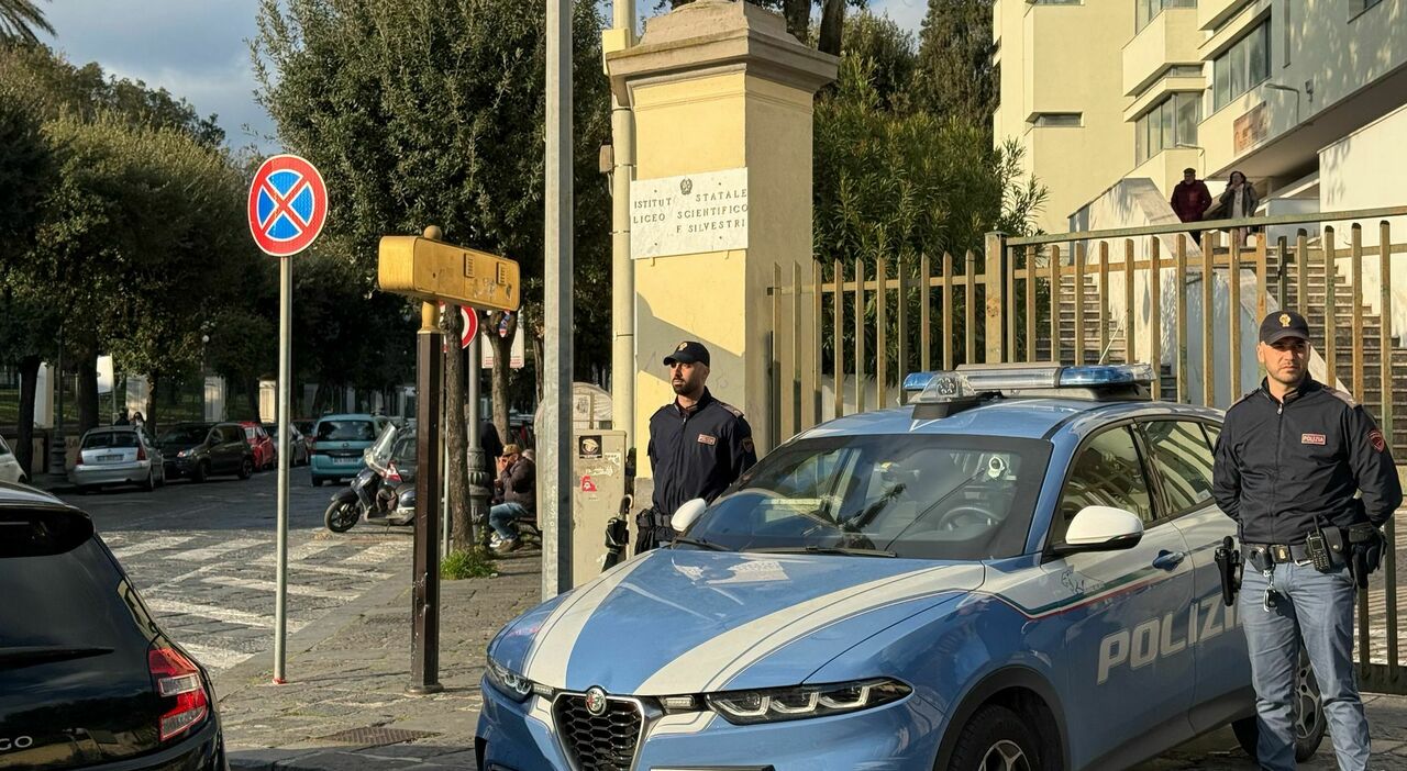 bomba nelle scuole la mail scritta in arabo fa scattare l allarme in tre istituti padovani da Ilgazzettino.it bomba nelle scuole la mail scritta in arabo fa scattare l allarme in tre istituti padovani