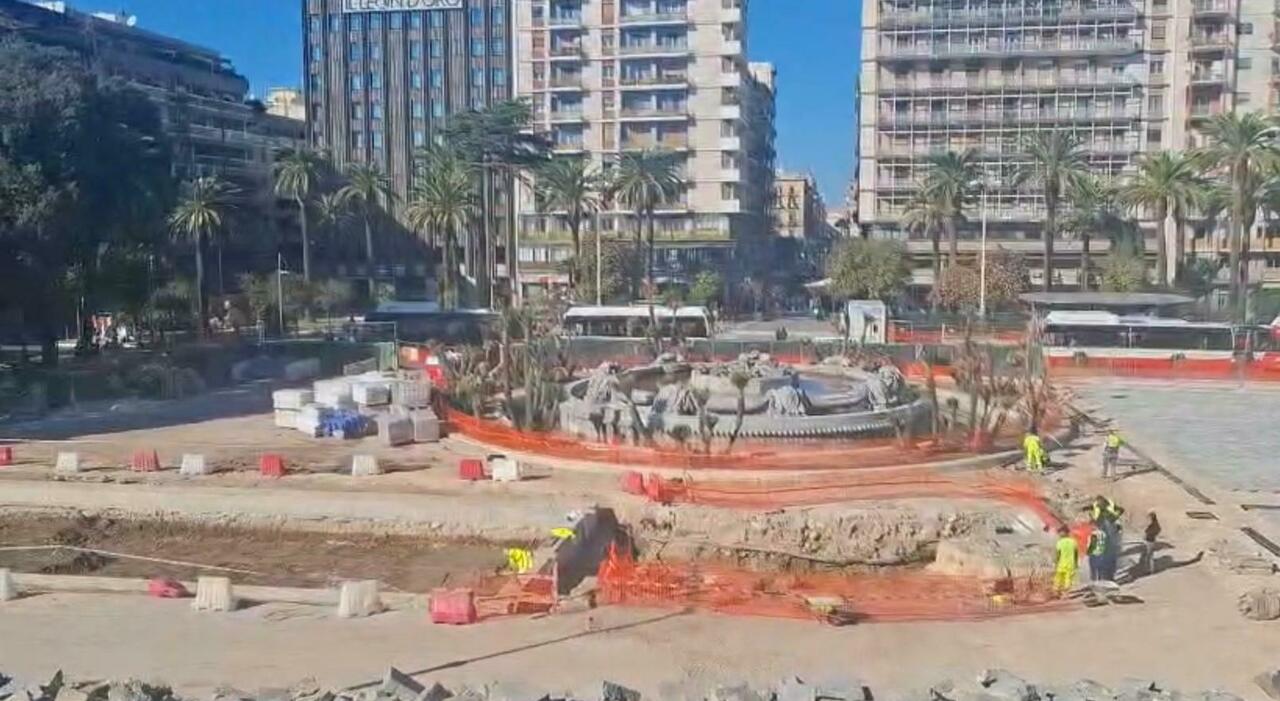 lavori in piazza moro a bari scoperta una tomba durante il restyling da Quotidianodipuglia.it lavori in piazza moro a bari scoperta una tomba durante il restyling