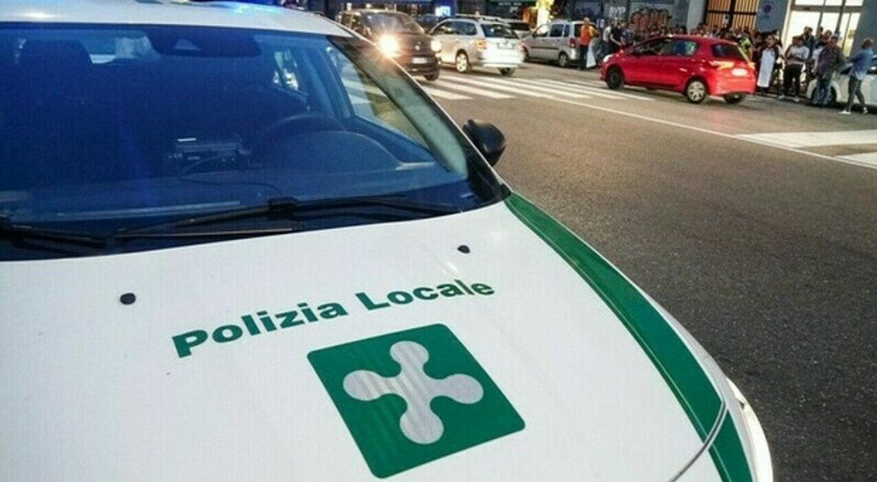 https://statics.cedscdn.it/photos/MED_HIGH/2026/10/22/9841511_22113840_vigili_indagati_milano_chat_arresti_illegali_milano.jpg