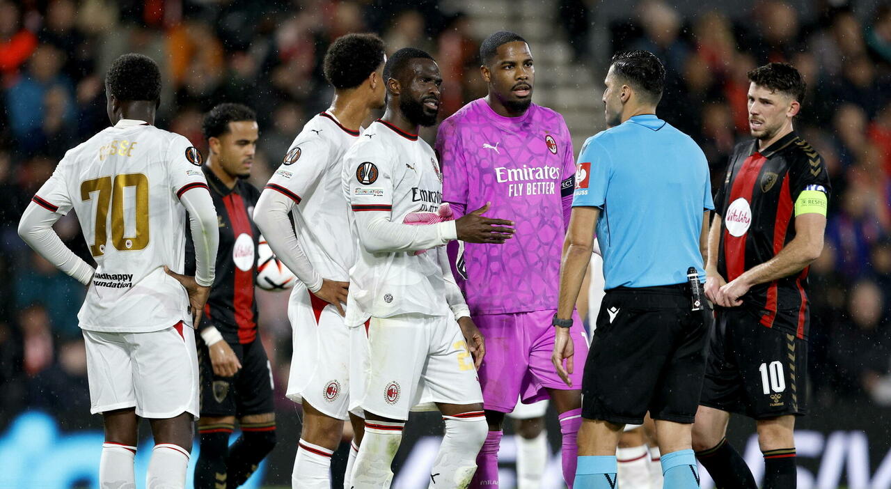 bournemouth milan 3 0 le pagelle maignan 4 espulsione folle moreira 45 a destra non incide de winter 4 provoca un rigore da Ilmessaggero.it bournemouth milan 3 0 le pagelle maignan 4 espulsione folle moreira 45 a destra non incide de winter 4 provoca un rigore