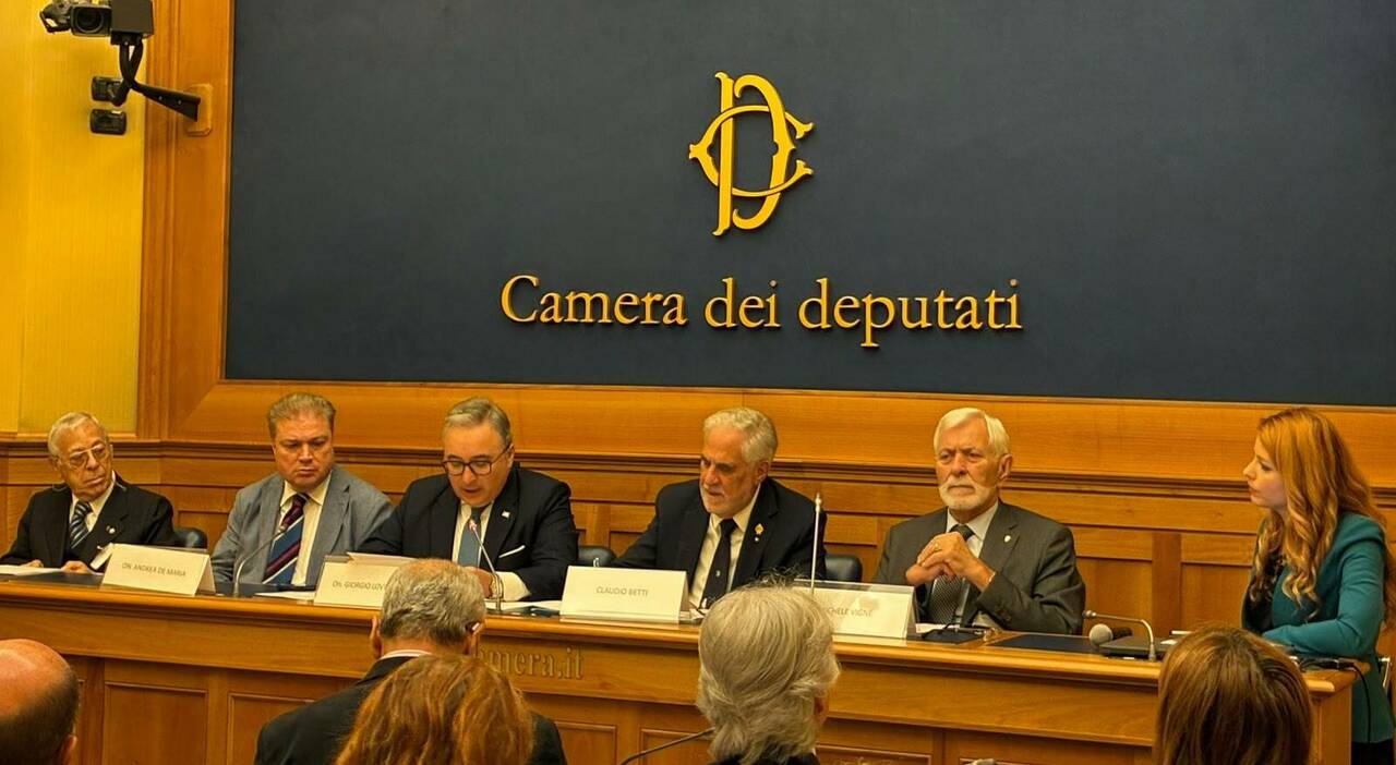 https://statics.cedscdn.it/photos/MED_HIGH/2026/10/23/9843998_23142405_whatsapp_image_2026_10_23_at_14.06.47.jpg