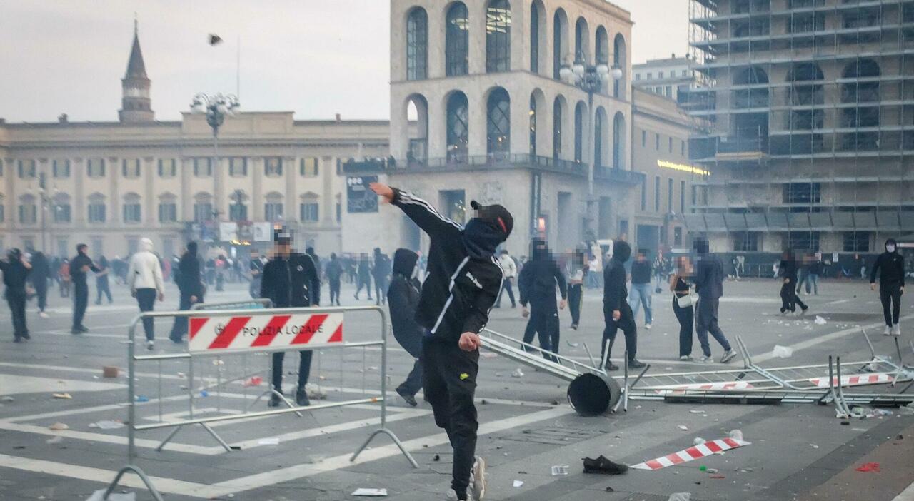 cortei a sorpresa e fuga da telegram la nuova tattica del movimento 17 ottobre non andate in piazza da Quotidianodipuglia.it cortei a sorpresa e fuga da telegram la nuova tattica del movimento 17 ottobre non andate in piazza