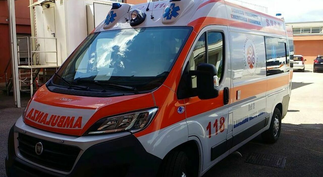 travolto dall autobus su cui sarebbe dovuto salire morto a 38 anni un insegnante da Quotidianodipuglia.it travolto dall autobus su cui sarebbe dovuto salire morto a 38 anni un insegnante