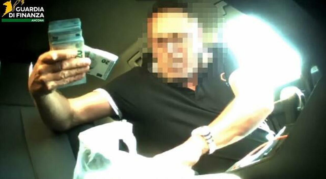 dai subappalti alle armi il volto della mafia nelle marche questa gente 232 disposta anche a sparare e uccidere da Corriereadriatico.it dai subappalti alle armi il volto della mafia nelle marche questa gente 232 disposta anche a sparare e uccidere