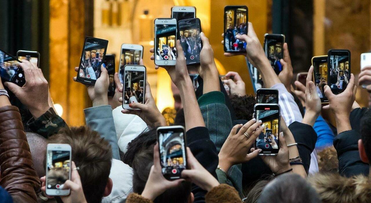 smartphone dal 2027 batterie removibili sostituibili dall utente quali cellulari e dispositivi saranno coinvolti da Ilmessaggero.it smartphone dal 2027 batterie removibili sostituibili dall utente quali cellulari e dispositivi saranno coinvolti