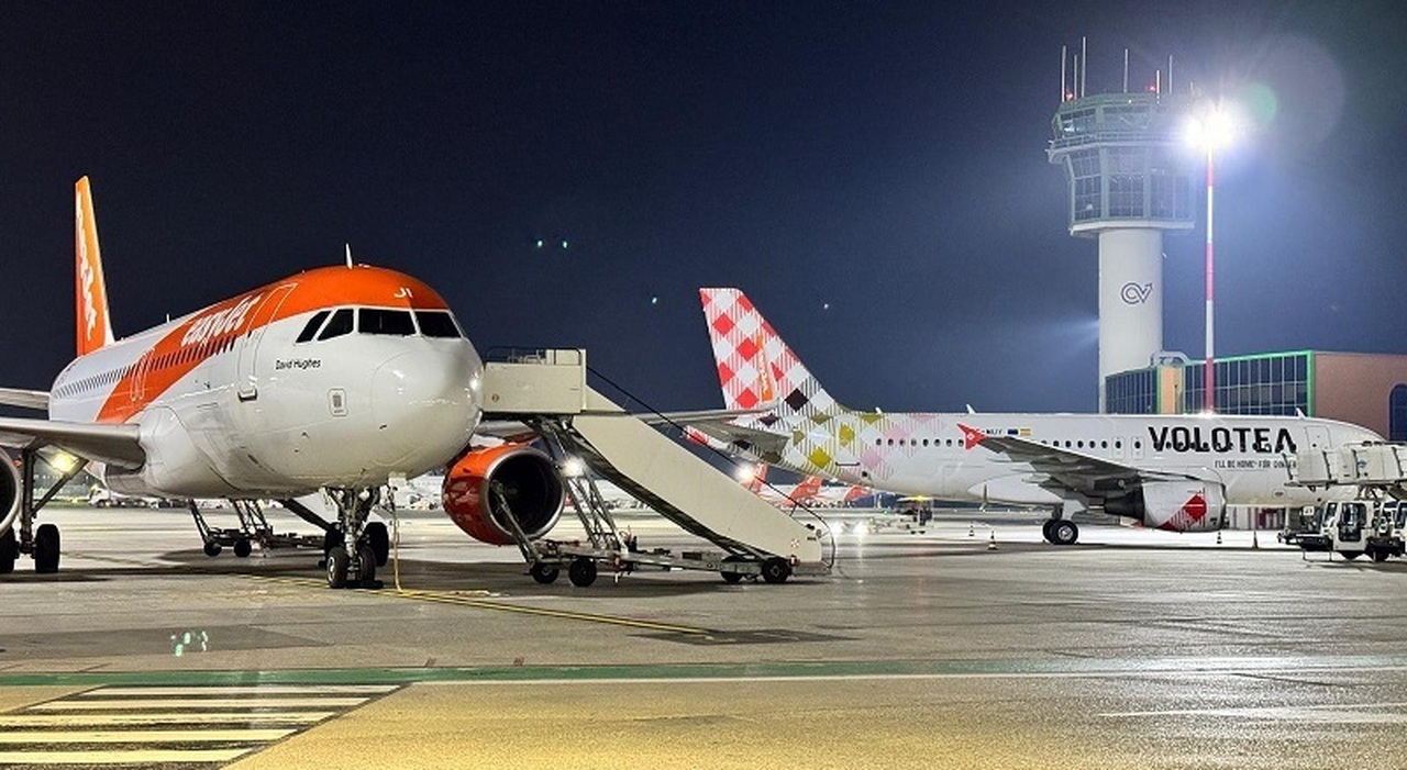aeroporto di capodichino verso lo stop otto autobus per salerno cos236 limitiamo i disagi da Ilmattino.it aeroporto di capodichino verso lo stop otto autobus per salerno cos236 limitiamo i disagi