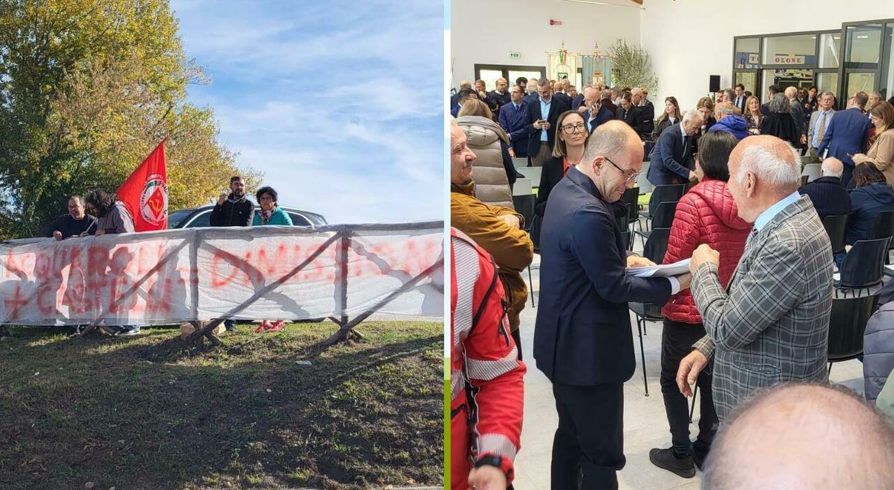consiglio regionale ad alta tensione nel cuore del cratere marche a muccia lo striscione con la richiesta delle dimissioni e l arrivo dei politici la diretta da Corriereadriatico.it consiglio regionale ad alta tensione nel cuore del cratere marche a muccia lo striscione con la richiesta delle dimissioni e l arrivo dei politici la diretta