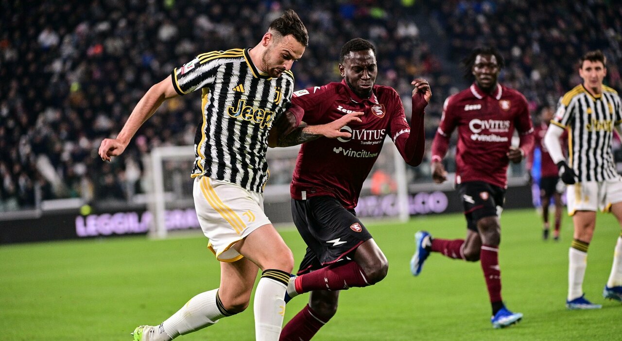 Achtelfinale der Coppa Italia: Juventus gegen Salernitana und die umstrittene Entscheidung des Schiedsrichters