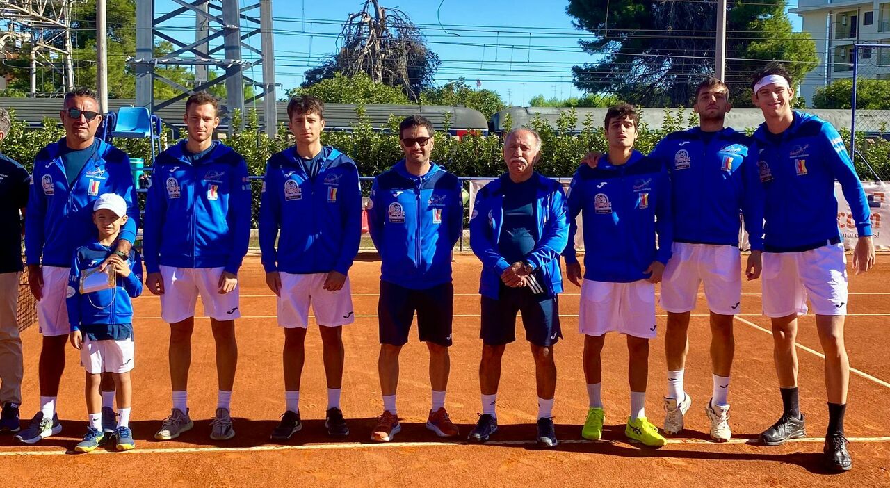 Tennis, serie A2, esordio col botto per il Team Avino: Pareggia in casa il Vomero, New Tennis ko