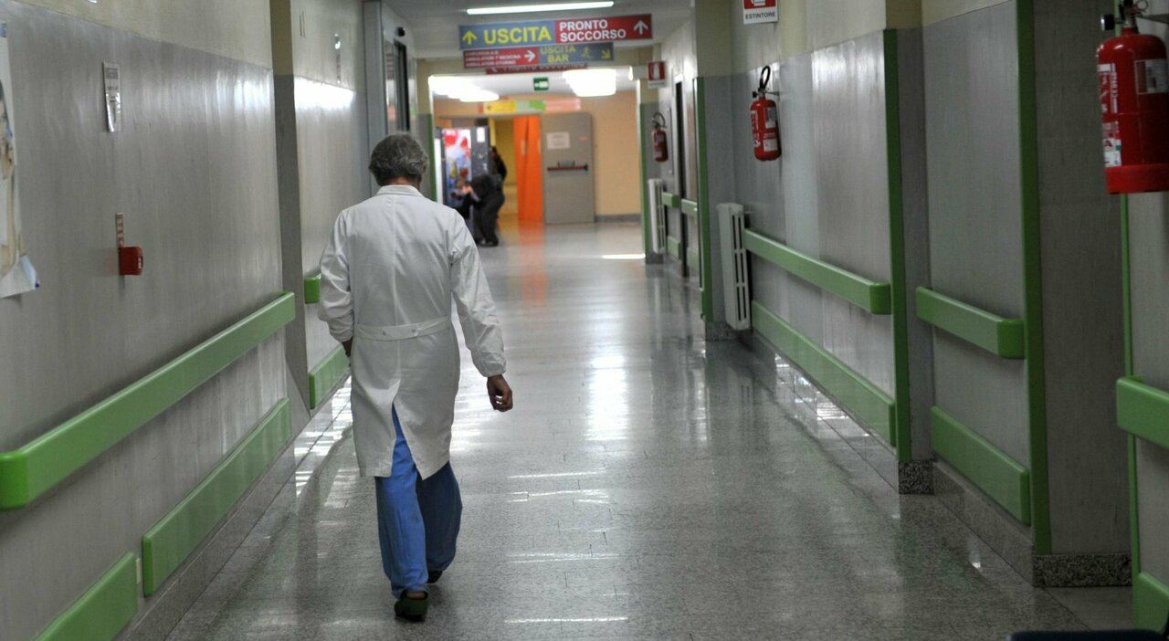 Aggressioni a medici e infermieri, ''porte aperte'' in Psichiatria: «Così non salgono i casi di violenza verso