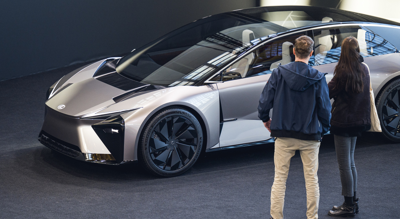 il concept LF-ZC (Lexus Future Zero emission Catalyst)