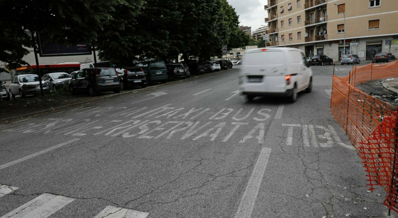 Hombre de 54 años atropellado por un autobús en Roma