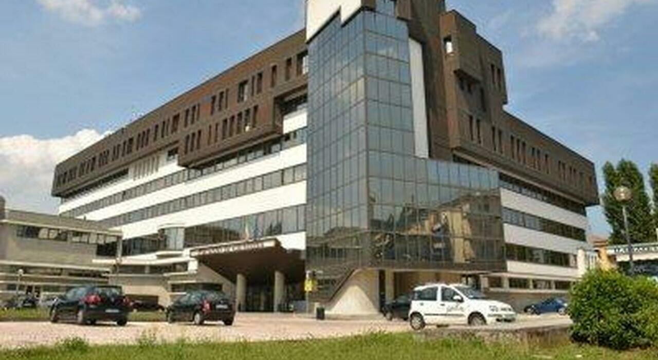 solofra rinviato giudizio stalking