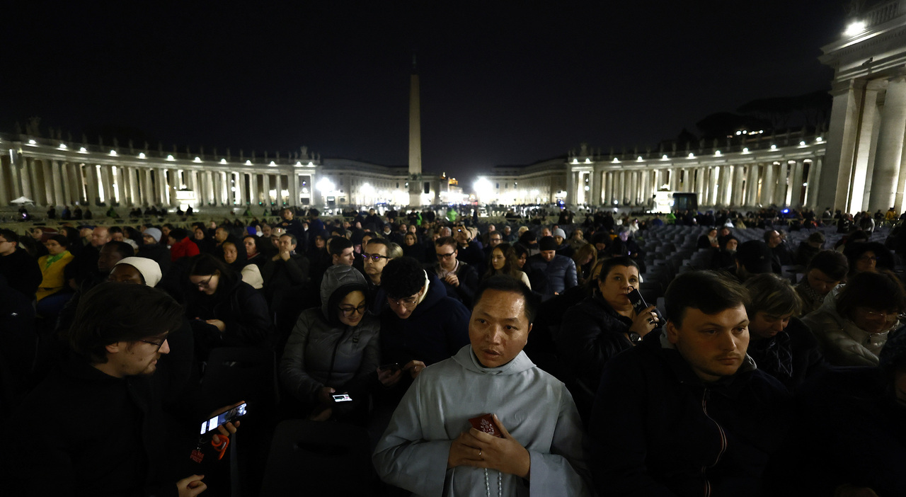 Papa Francesco, nuovo miglioramento: insufficienza renale rientrata, ma la prognosi resta riservata