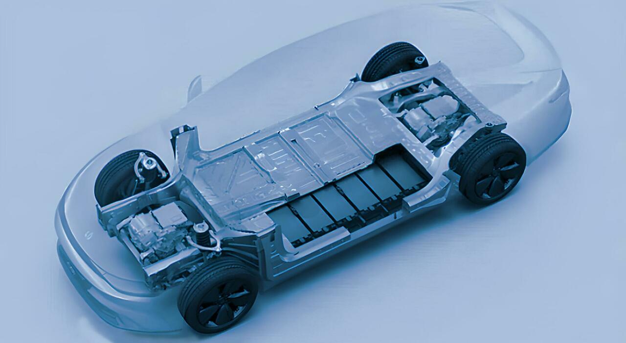 Catl ha presentato il suo concept di Integrated Intelligent Chassis che rivoluziona le tecnologie costruttive posizionando le celle direttamente nel telaio dei veicoli elettrici