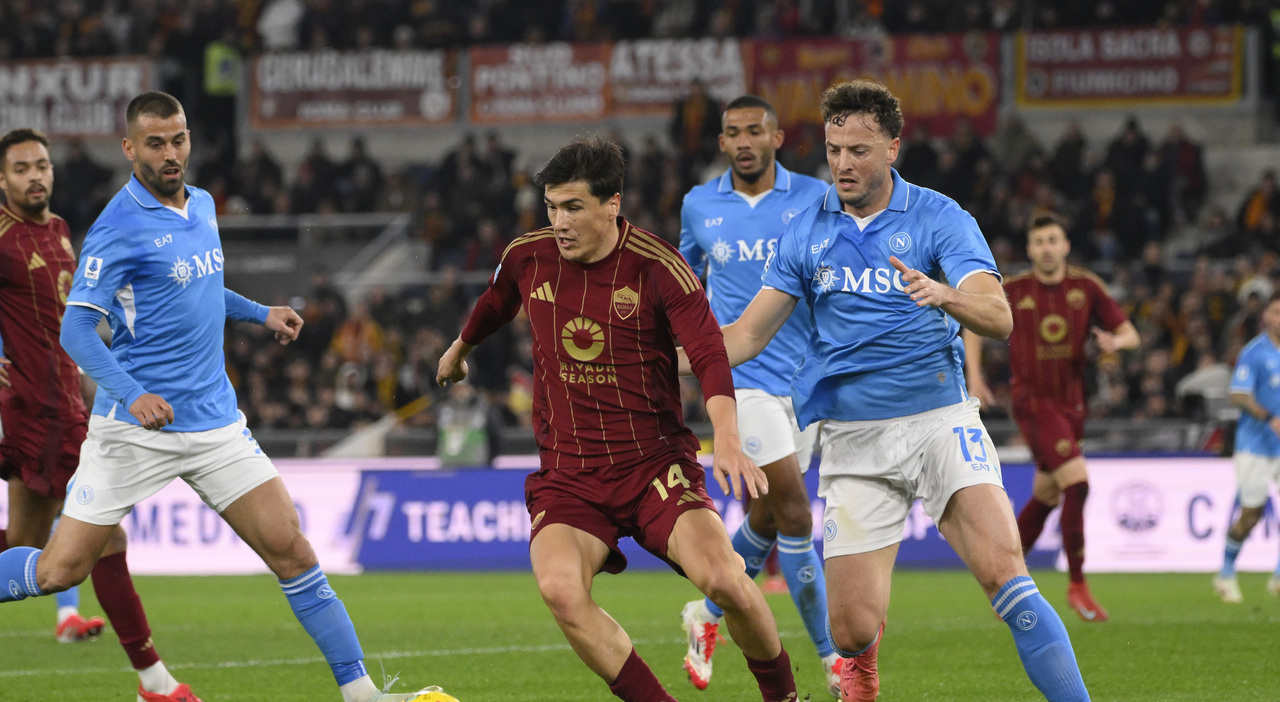 Roma Napoli 1 1, beffa nel finale: niente fuga in vetta per gli azzurri