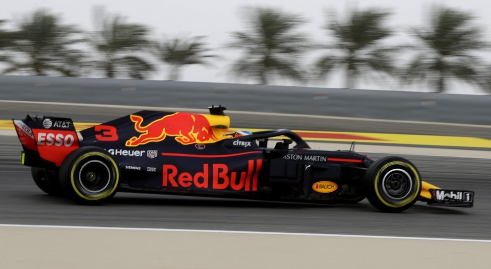 La Red Bull di Ricciardo è stata la più veloce delle prime libere in Baharain