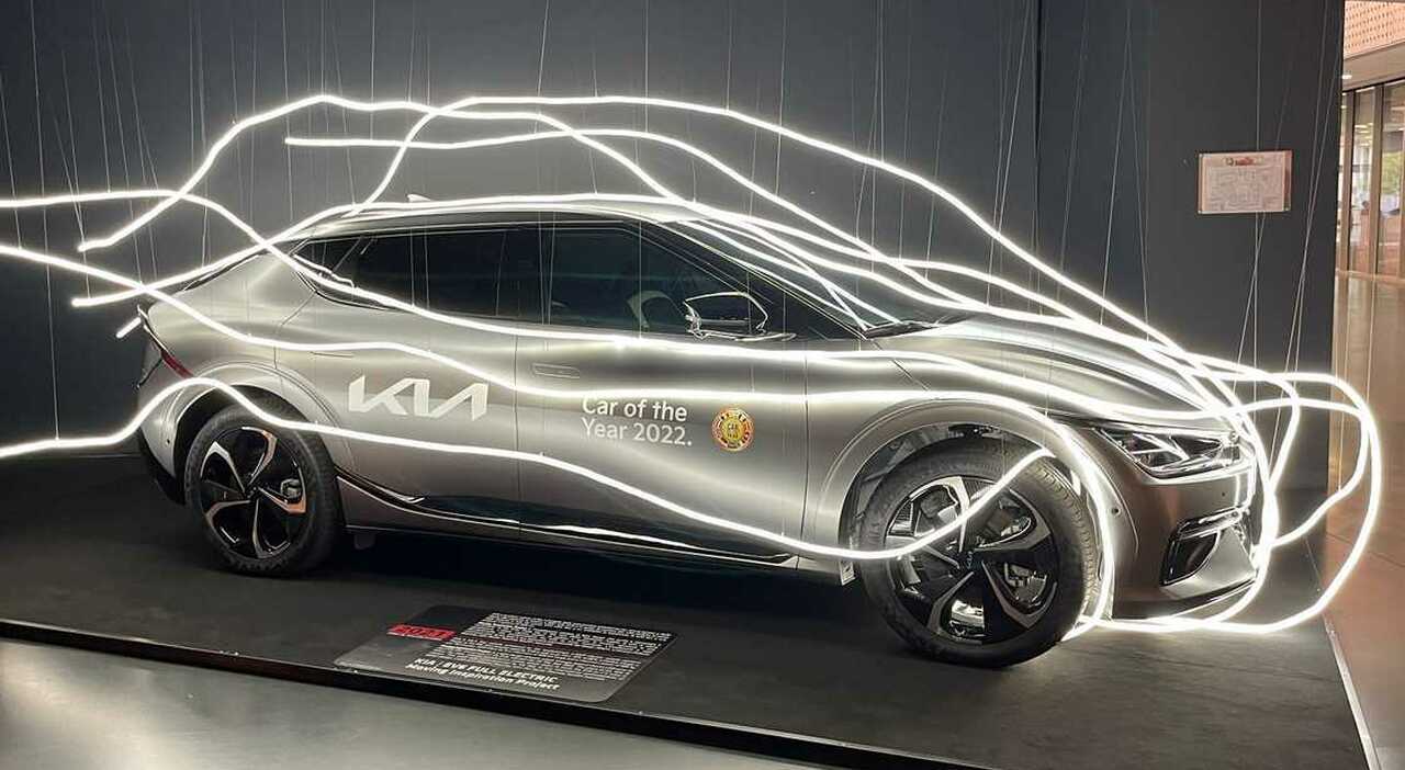 Kia Italia ha donato al Museo Nazionale dell'Auto il primo esemplare (quello arrivato per il lancio) della spettacolare crossover elettrica EV6