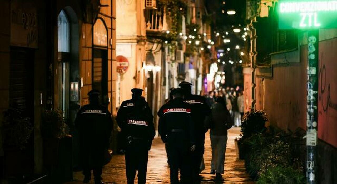 Controlli a Napoli, dopo il vertice sicurezza il primo blitz notturno: «Blindata la movida»