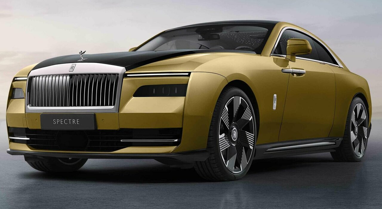 Spectre, il primo modello alla spina di Rolls-Royce